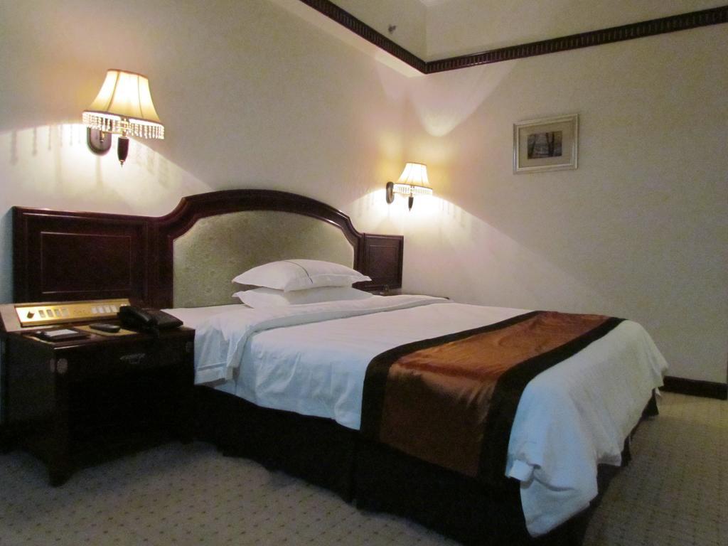 W.Y. Lera Hotel Guangzhou Exteriör bild