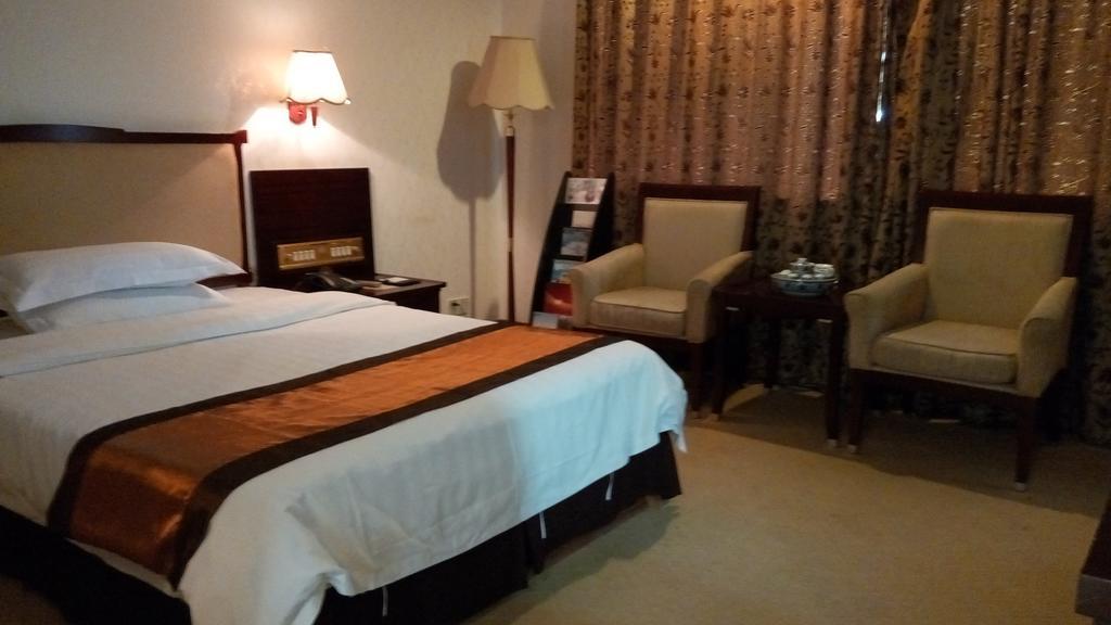 W.Y. Lera Hotel Guangzhou Exteriör bild