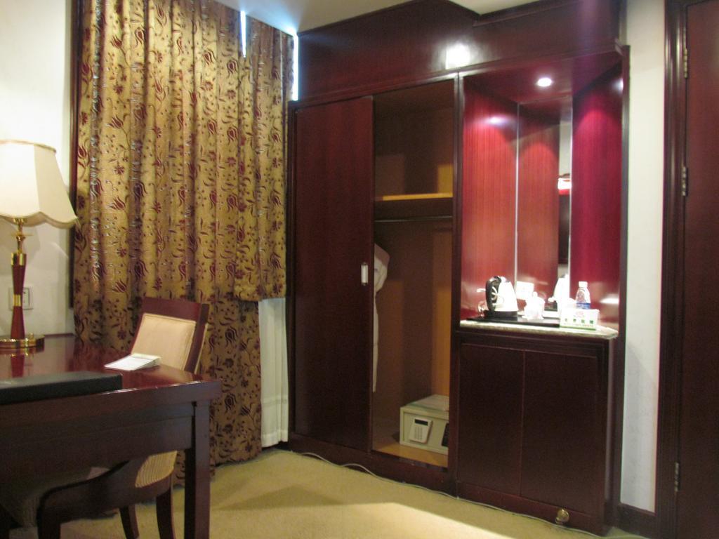 W.Y. Lera Hotel Guangzhou Exteriör bild