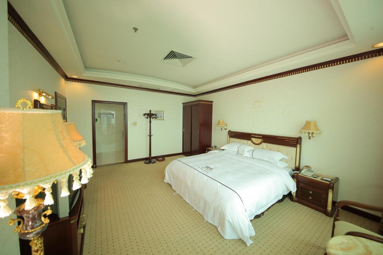 W.Y. Lera Hotel Guangzhou Exteriör bild